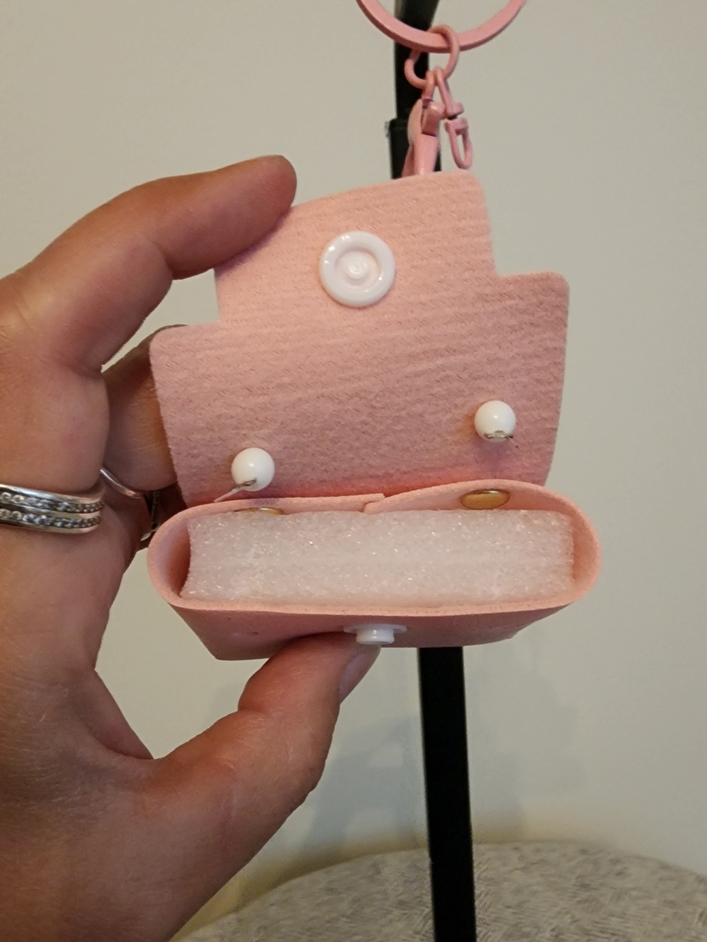 Pink Mini Pearl-Handle Purse Bag Keychain-functional - Picture 3 of 3